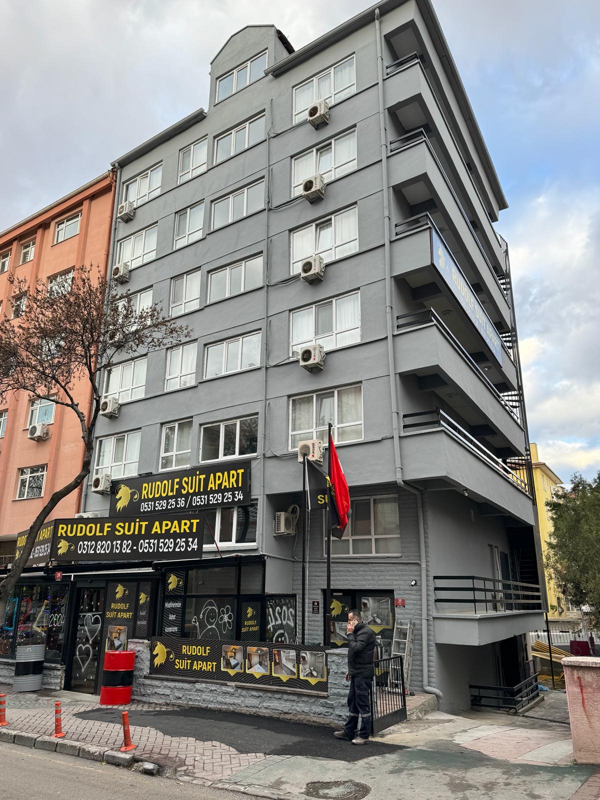 Çift Kişilik Geniş Suite